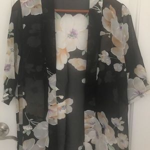 Black floral duster